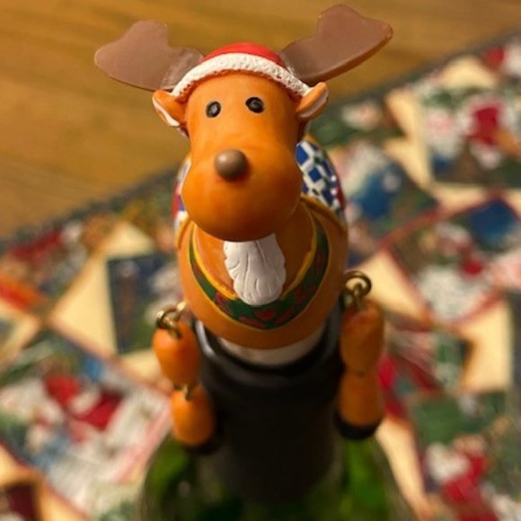 Holiday "Dangling Legs" Wine Stoppers - Picture 6 of 14